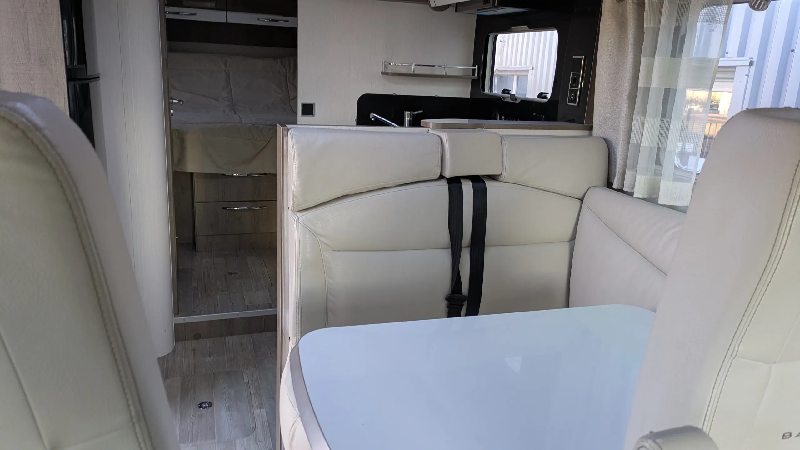 Image BAVARIA INITIAL I741FC ALLURE integral