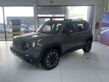 Voir le détail de l'offre de cette JEEP Renegade 1.3 Turbo T4 240ch PHEV 4xe Upland BVA6 eAWD de 2023 en vente à partir de 36 999 € 