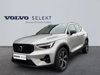 Voir le détail de l'offre de cette VOLVO XC40 B3 163ch Plus DCT 7 de 2024 en vente à partir de 42 999 € 