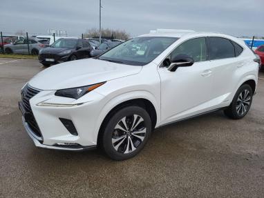 Voir le détail de l'offre de cette LEXUS NX 300h 2WD Design MY21 de 2021 en vente à partir de 323.77 €  / mois