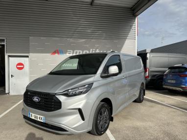 Voir le détail de l'offre de cette FORD Transit Fg CUSTOM 300 L1H1 2.0 EcoBlue diesel 150 ch BVM6 LIMITED de 2024 en vente à partir de 46 350 € 