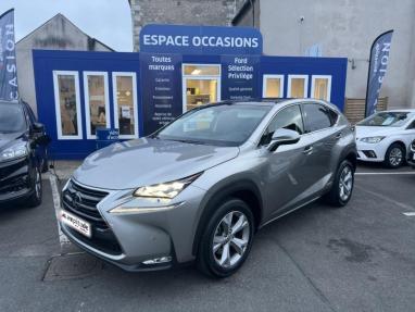 Voir le détail de l'offre de cette LEXUS NX 300h 4WD Executive de 2016 en vente à partir de 519.96 €  / mois