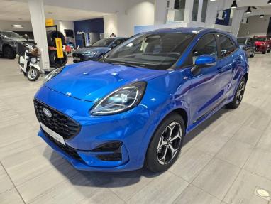 Voir le détail de l'offre de cette FORD Puma 1.0 EcoBoost Hybrid 125ch ST Line S&S Powershift de 2024 en vente à partir de 26 990 € 