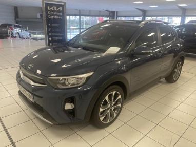 Voir le détail de l'offre de cette KIA Stonic 1.0 T-GDI 120ch ISG Premium de 2017 en vente à partir de 181.25 €  / mois