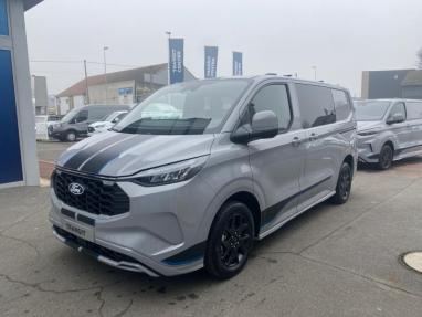 Voir le détail de l'offre de cette FORD Transit Custom Fg 320 L1H1 2.5 Duratec 232ch Hybride recheargeable Cabine Approfondie Sport CVT de 2024 en vente à partir de 54 999 € 