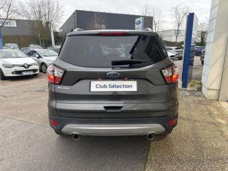 FORD Kuga 2.0 TDCi 150ch Stop&Start Titanium 4x2 à vendre à Auxerre - Image n°6