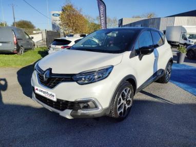 Voir le détail de l'offre de cette RENAULT Captur 0.9 TCe 90ch energy Intens Euro6c de 2019 en vente à partir de 13 499 € 