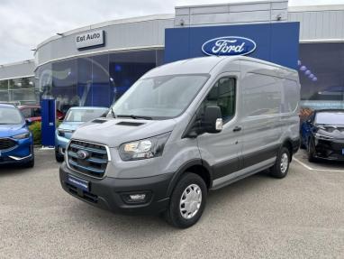 Voir le détail de l'offre de cette FORD Transit 2T Fg PE 350 L2H2 135 kW Batterie 75/68 kWh Trend Business de 2023 en vente à partir de 404.97 €  / mois