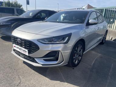 Voir le détail de l'offre de cette FORD Focus 1.0 Flexifuel mHEV 125 ch ST-Line Design de 2022 en vente à partir de 18 699 € 