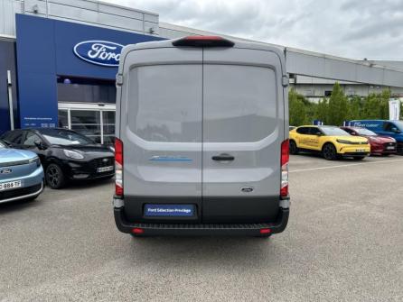 FORD Transit 2T Fg PE 350 L2H2 135 kW Batterie 75/68 kWh Trend Business à vendre à Lons-le-Saunier - Image n°6