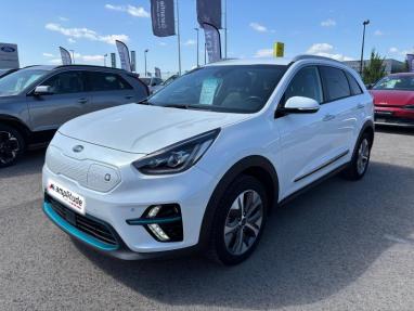 Voir le détail de l'offre de cette KIA e-Niro e-Premium 204ch de 2020 en vente à partir de 267.8 € / mois