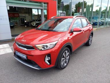 Voir le détail de l'offre de cette KIA Stonic 1.0 T-GDi 120ch MHEV Active DCT7 de 2021 en vente à partir de 176.46 €  / mois
