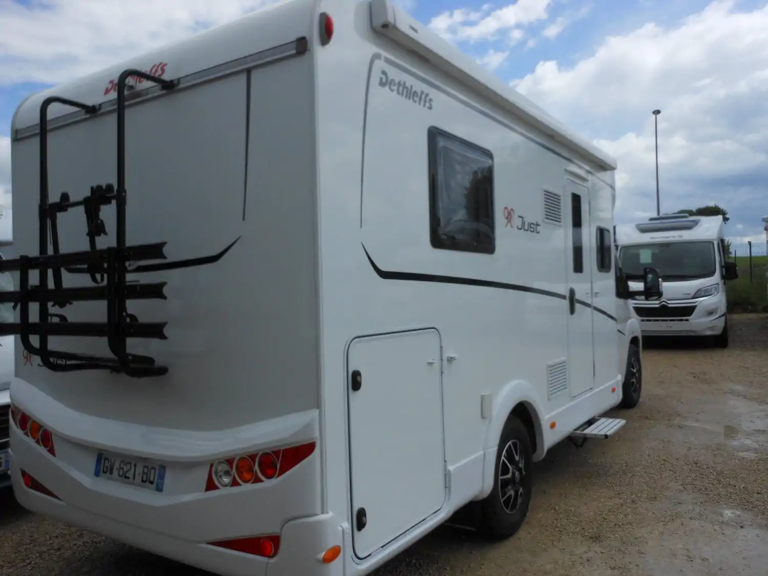 Image Dethleffs Just T 6752 DBL Profilé